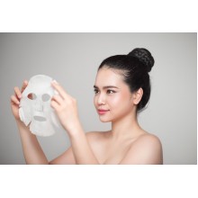 Тканевые и гидрогелевые маски: сравнение и применение